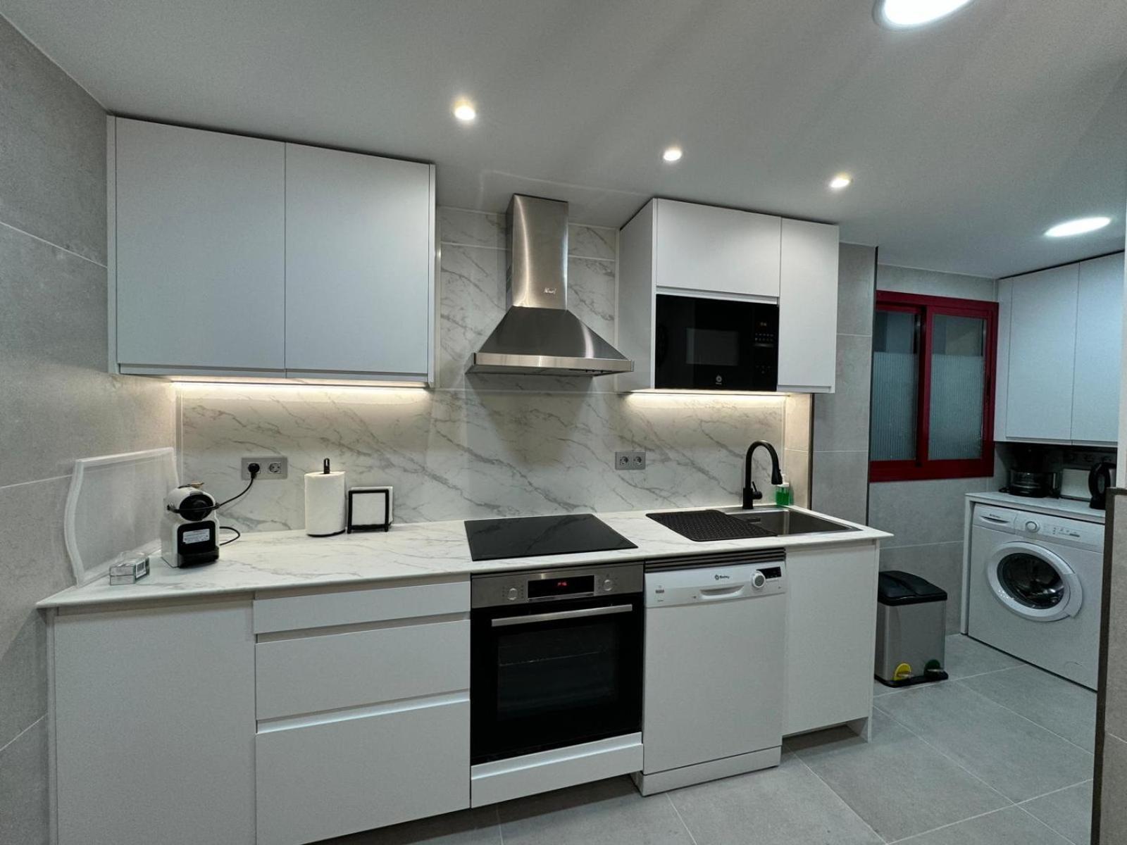 Apartamento Malaga Estacion Ave Playa Exterior foto